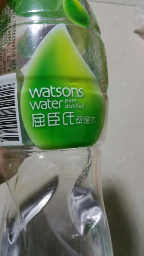屈臣氏饮用水是蒸馏水吗？解密其本质与饮用水的真实面貌